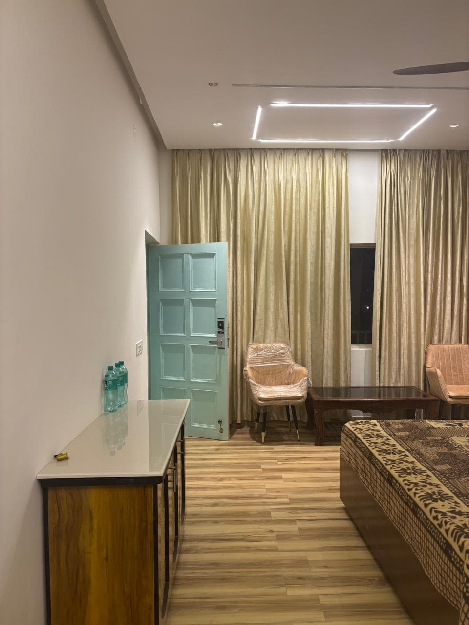The Valley Vista Suite